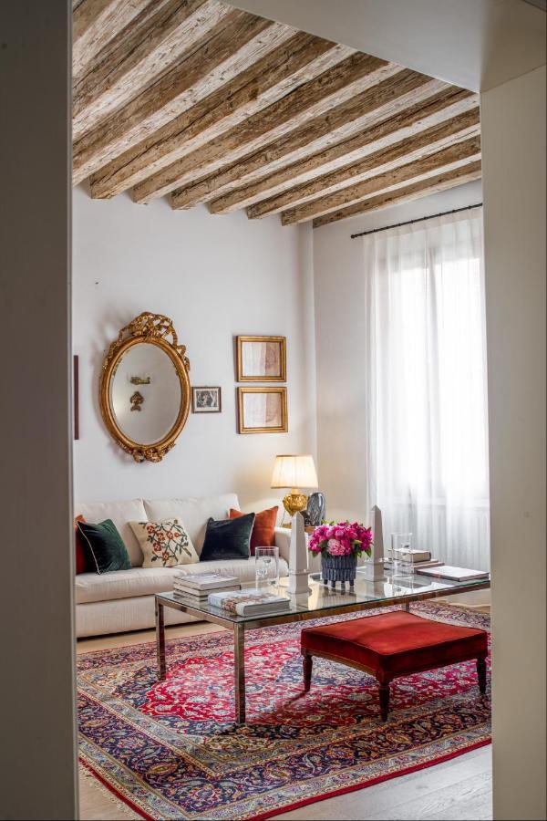 Miracoli Apartment With View On The Canal R&R Venice Exterior photo