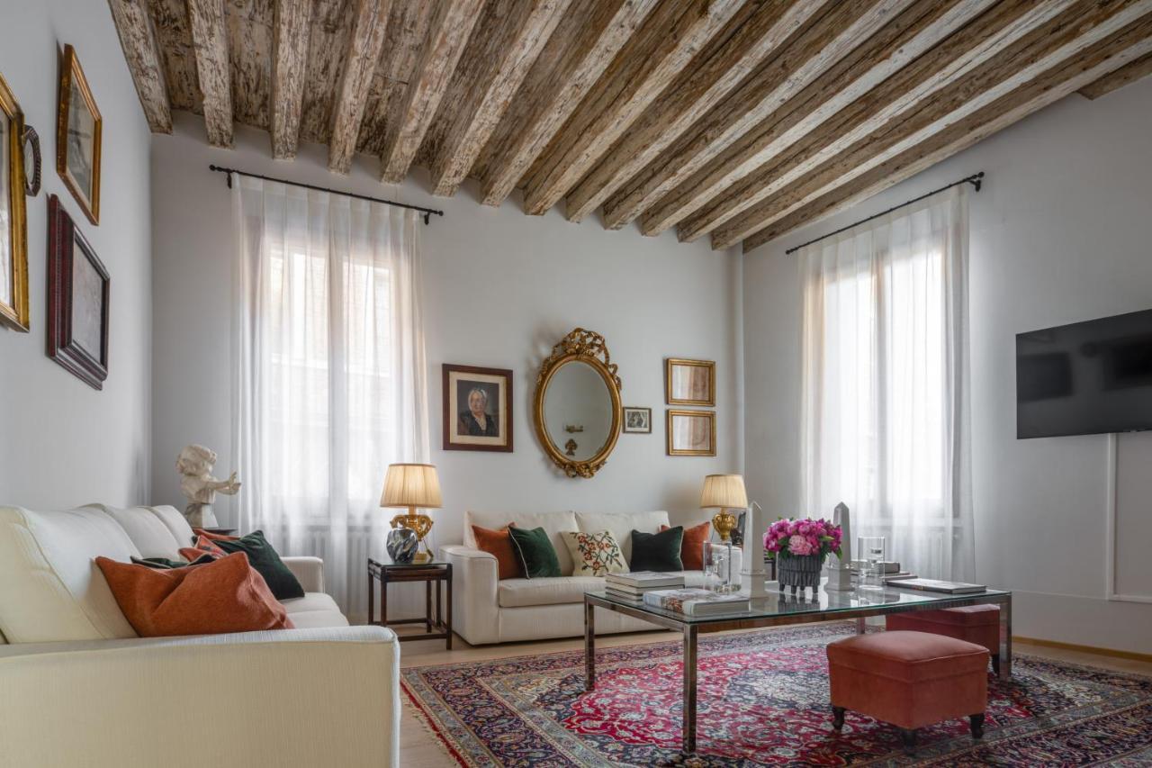 Miracoli Apartment With View On The Canal R&R Venice Exterior photo
