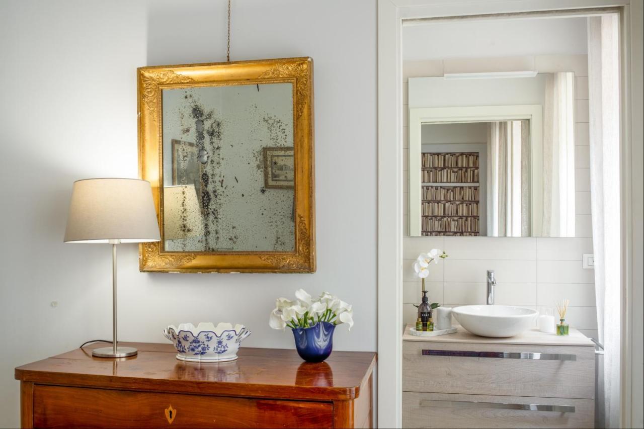 Miracoli Apartment With View On The Canal R&R Venice Exterior photo