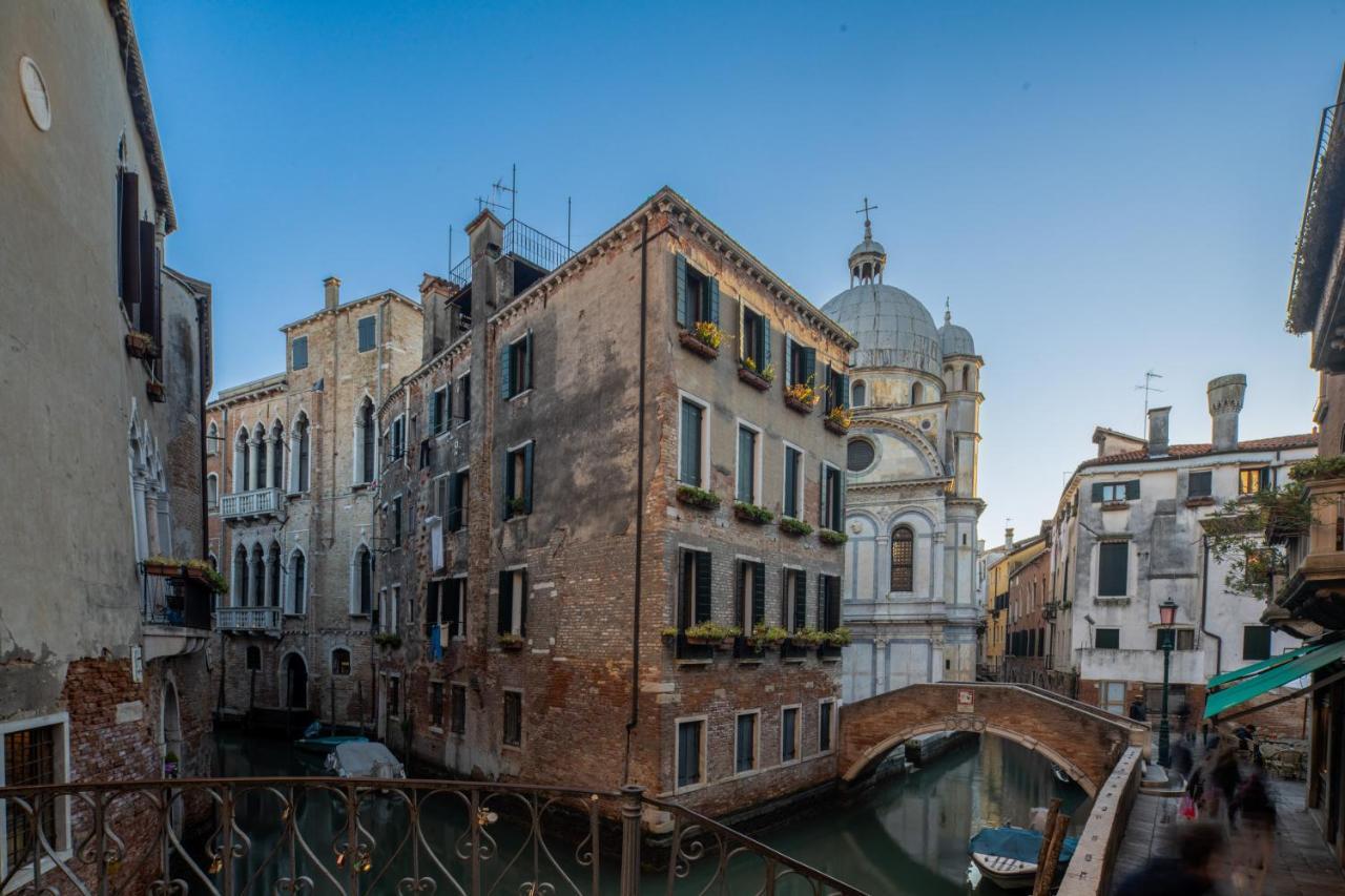 Miracoli Apartment With View On The Canal R&R Venice Exterior photo