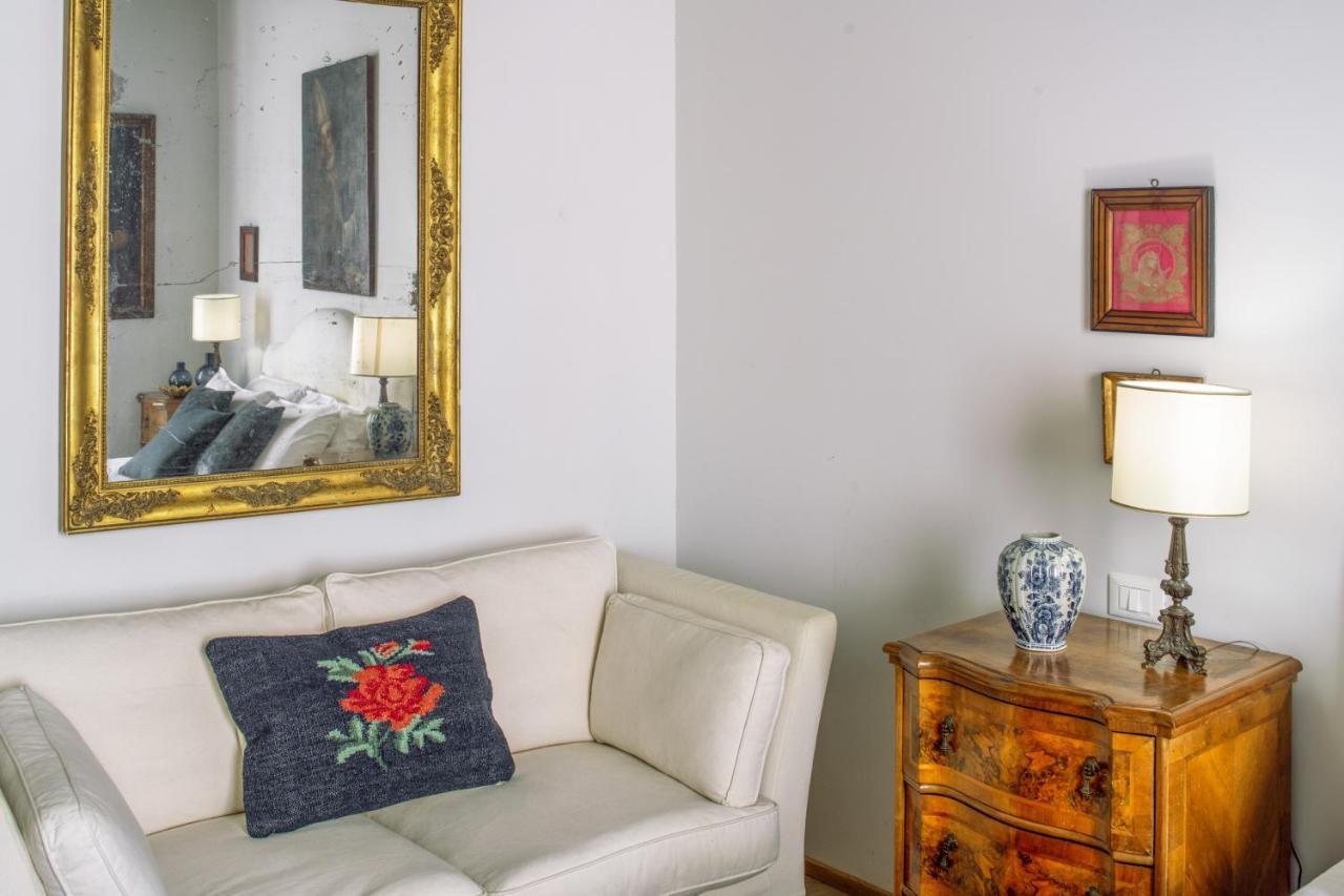 Miracoli Apartment With View On The Canal R&R Venice Exterior photo