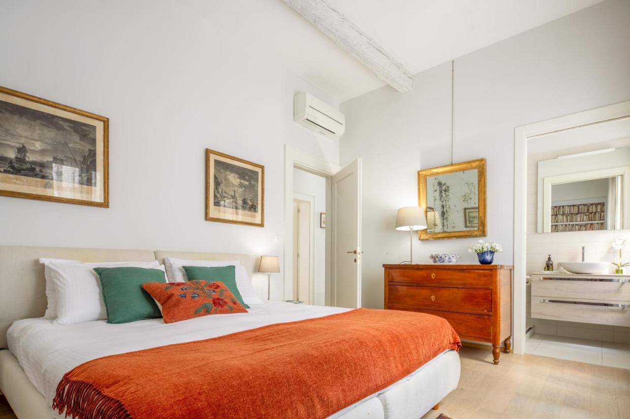 Miracoli Apartment With View On The Canal R&R Venice Exterior photo